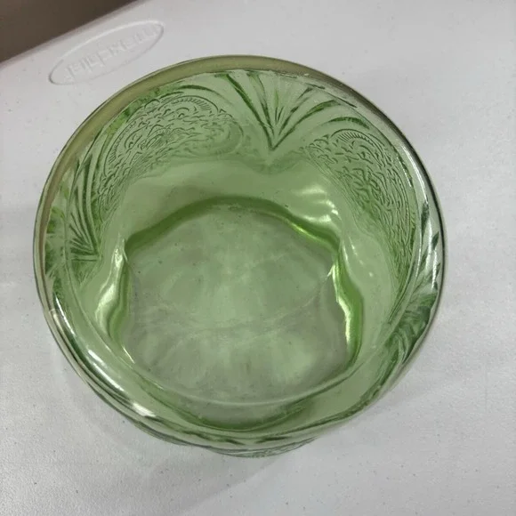 Hazel Atlas Uranium Glass 'Royal Lace' Cookie Jar No Lid Depression Glass Glows - Picture 7 of 8